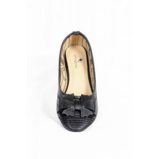 Belson Spiffy Comfortable Round Toed Black flat Shoes For Women
