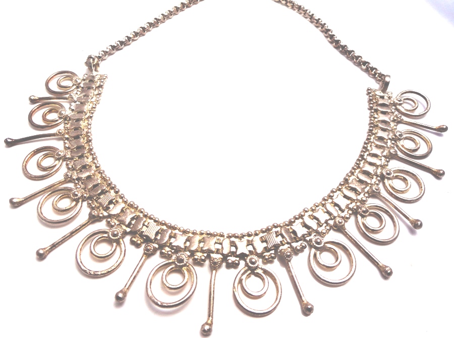 Body TantraFancy Necklace For All The Fun Loving Girls ETN-103