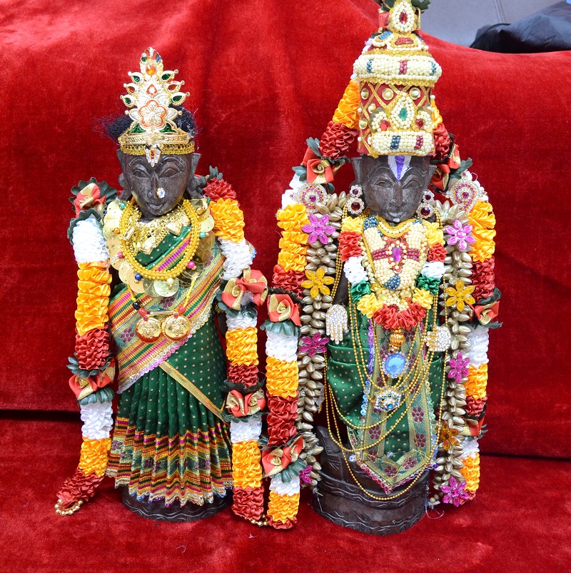 antique marapachi dolls