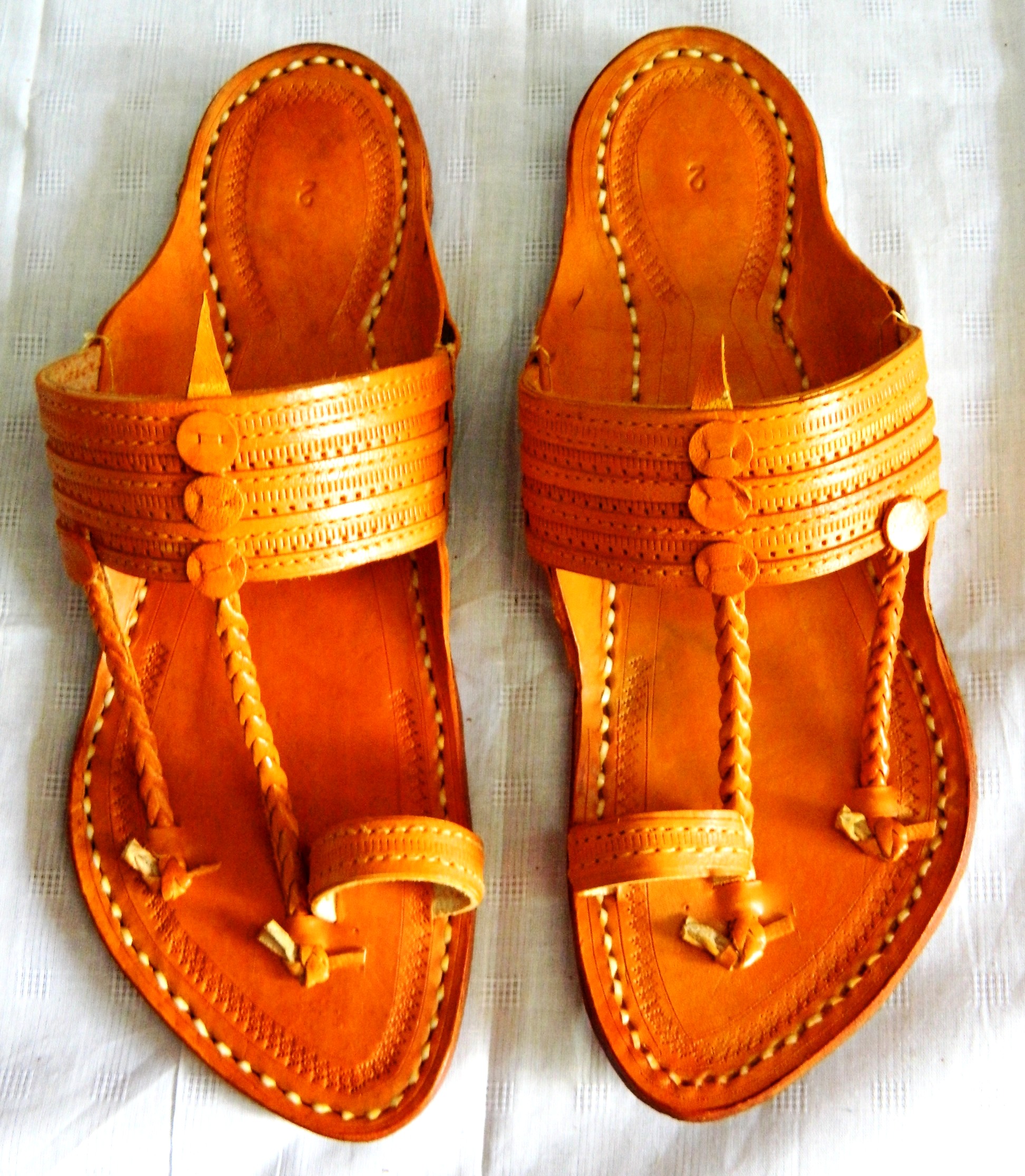 chappal ki design man