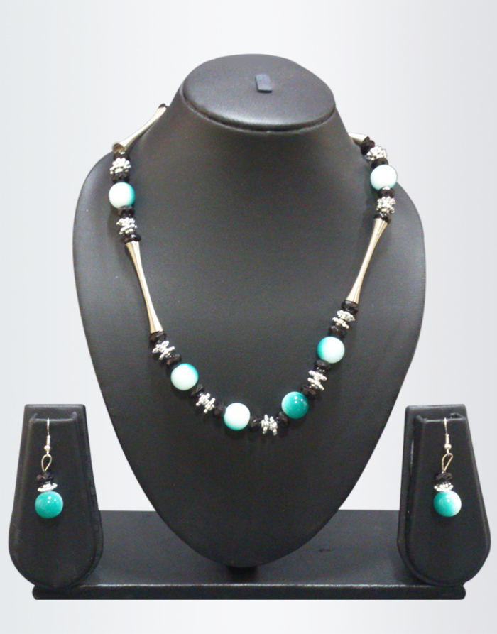 Green Ceramic Beaded Chunky Metallic Long Necklace Set